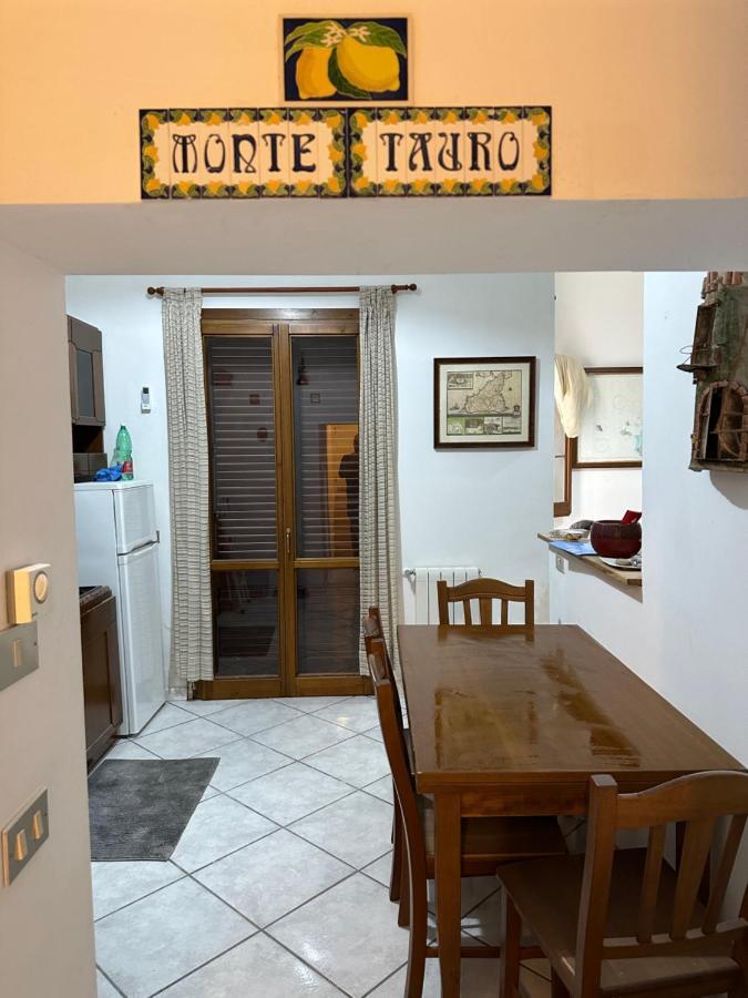 Monte Tauro Apartment Taormina Exterior foto